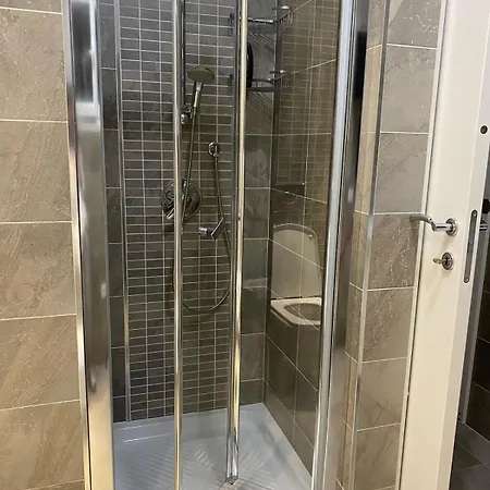 Main Bllok 2 Apartmán Tirana