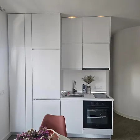 Main Bllok 2 Tirana